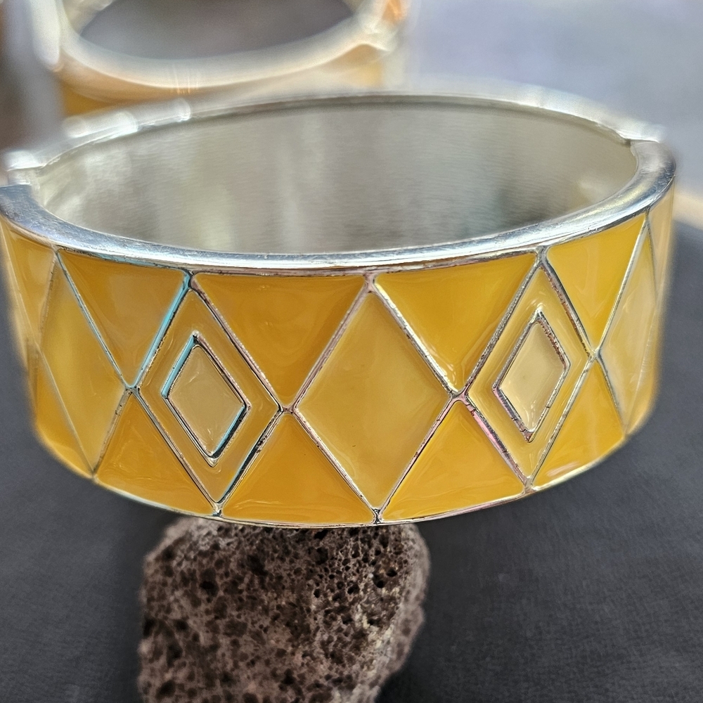 Yellow Enamel Diamond Pattern Clamper Bracelet